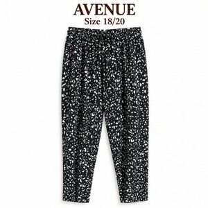 Avenue Pants Women's Plus 18/20 Black White Geometric, Elastic waist, Pull up
